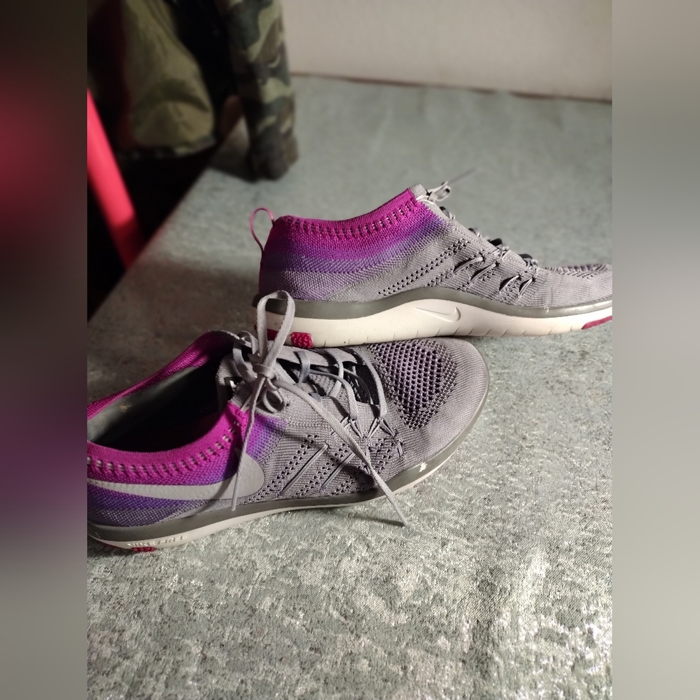 NikeFree TR Focus FlyKnit Lace Up Running Sneakers - Picture 13 of 13